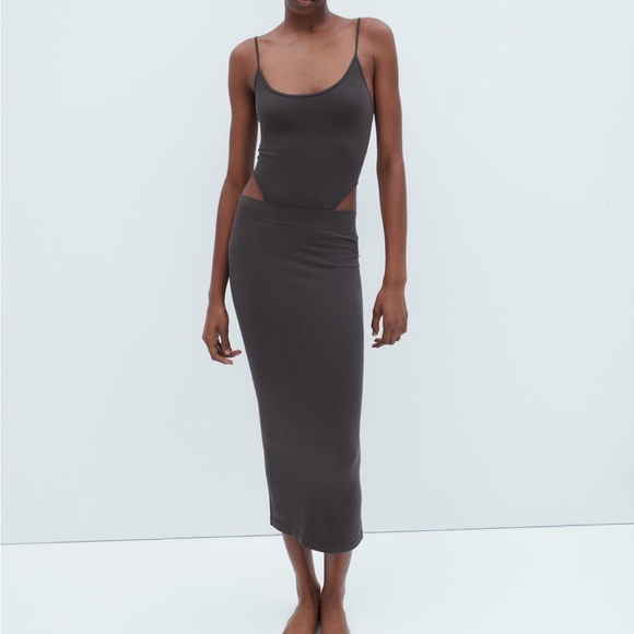 Zara charcoal grey stretch spaghetti strap bodysuit - Picture 6 of 6